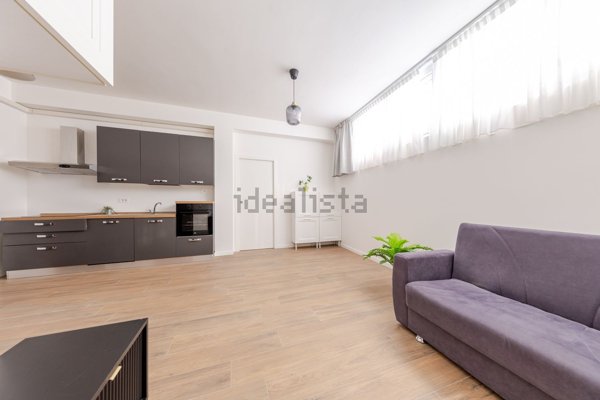 appartamento in vendita a Milano in zona Vigentino