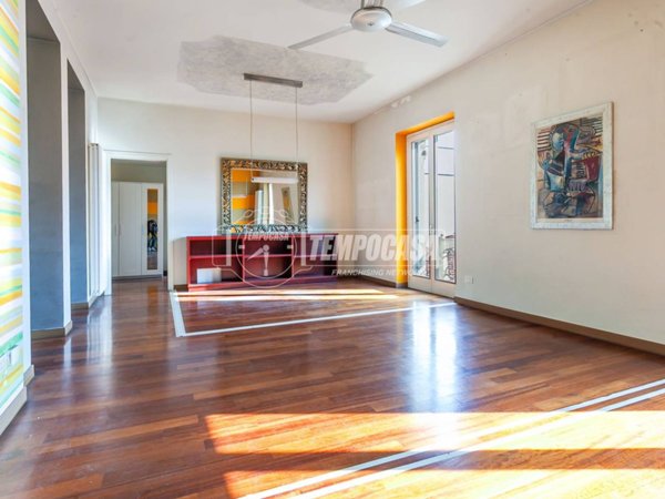 appartamento in vendita a Milano in zona Isola