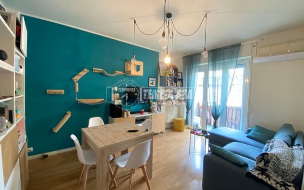 appartamento in vendita a Milano in zona Lorenteggio