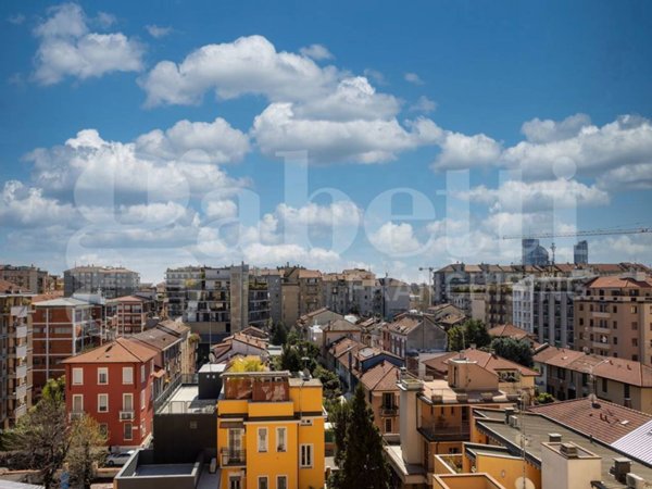 appartamento in vendita a Milano in zona Cagnola