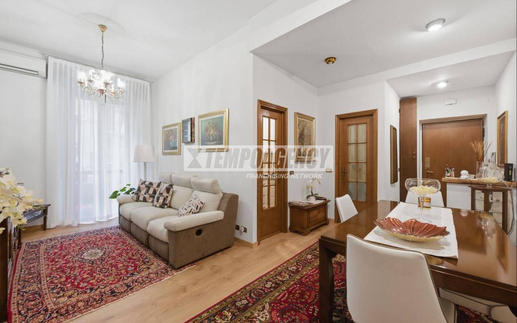 appartamento in vendita a Milano in zona Città Studi