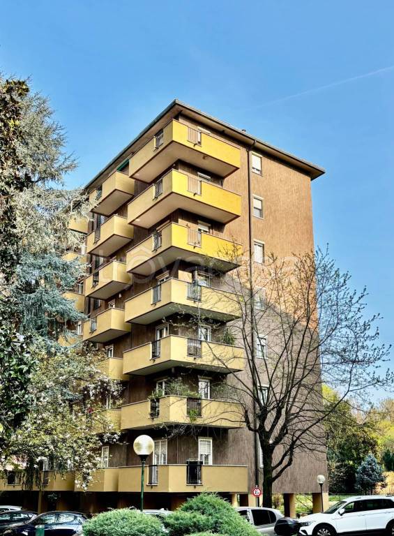 appartamento in vendita a Milano in zona Niguarda