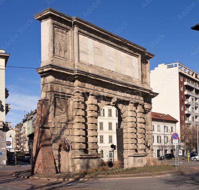 appartamento in vendita a Milano in zona Porta Romana