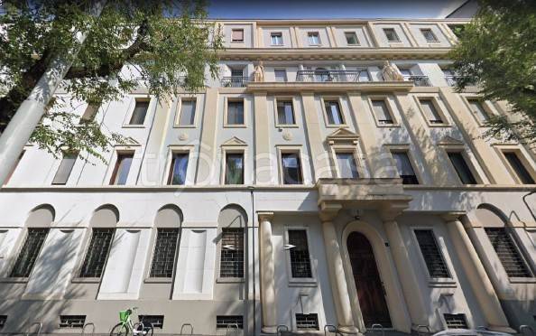 appartamento in vendita a Milano in zona Bocconi