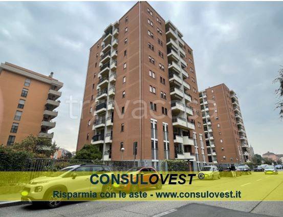 appartamento in vendita a Milano in zona Rogoredo