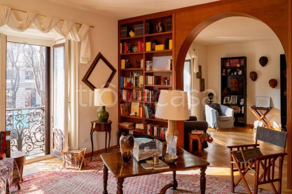 appartamento in vendita a Milano in zona Cadorna