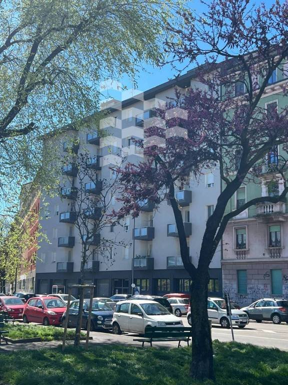 ufficio in vendita a Milano in zona Casoretto