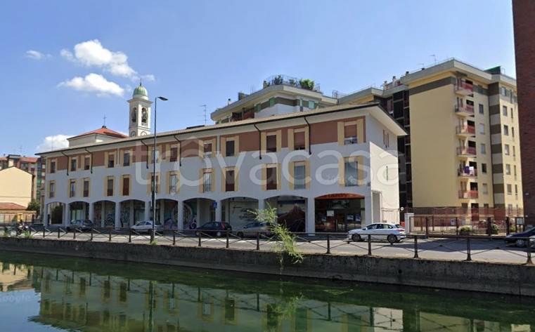 appartamento in vendita a Milano in zona Barona