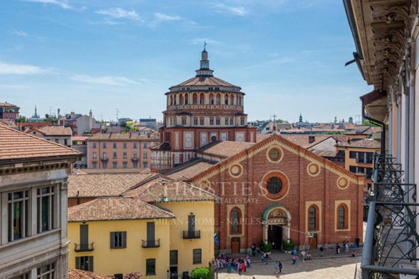 appartamento in vendita a Milano in zona Sant'Ambrogio