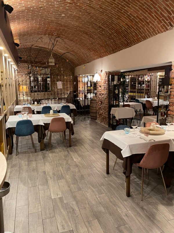 negozio in vendita a Milano in zona Porta Romana