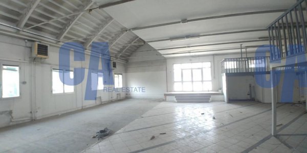 capannone in vendita a Milano in zona Gallaratese