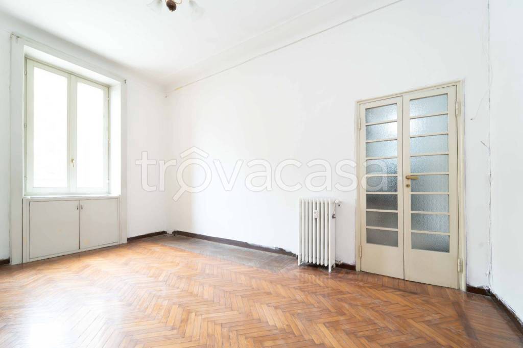 appartamento in vendita a Milano in zona Casoretto