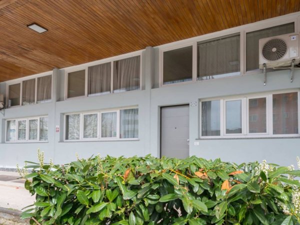 appartamento in vendita a Milano in zona Famagosta