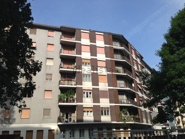 appartamento in vendita a Milano in zona Piazzale Lodi