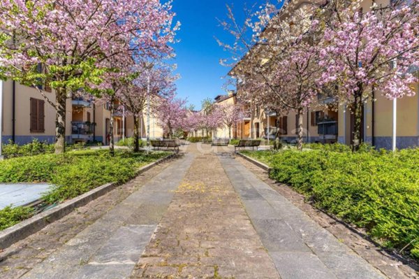 appartamento in vendita a Milano in zona Porta Genova