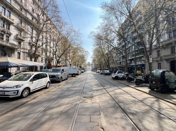 appartamento in vendita a Milano in zona Sempione