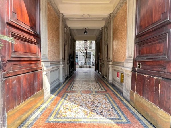 appartamento in vendita a Milano in zona Sempione