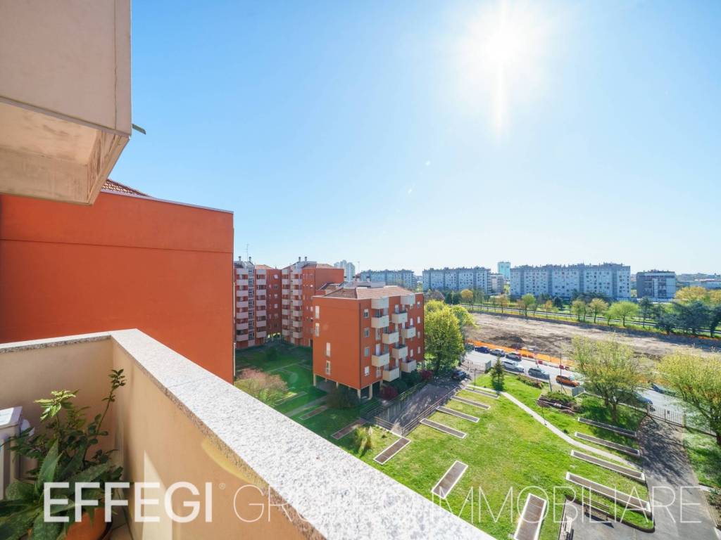 appartamento in vendita a Milano in zona Baggio