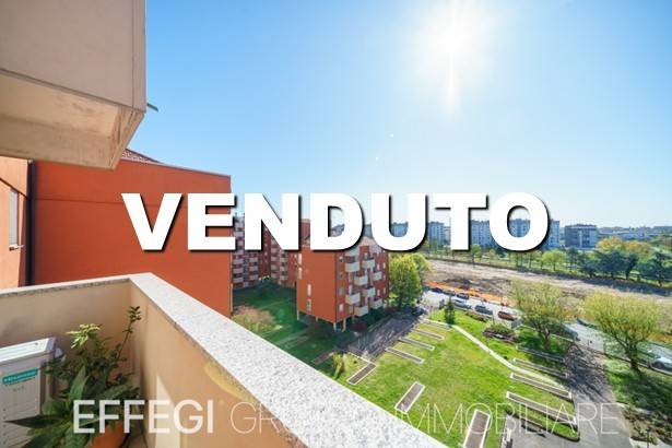 appartamento in vendita a Milano in zona Baggio
