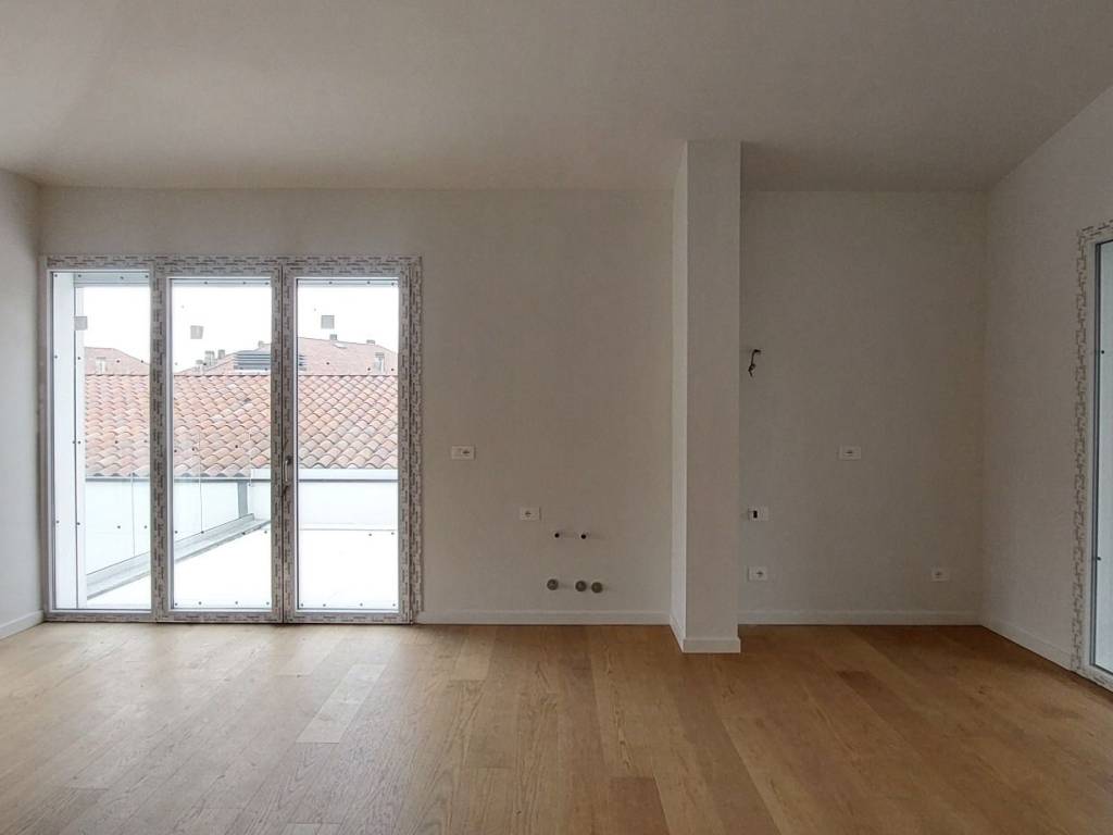 appartamento in vendita a Milano in zona Adriano