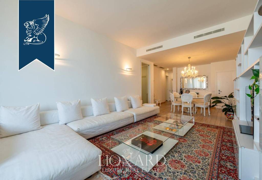 appartamento in vendita a Milano in zona Centro Direzionale