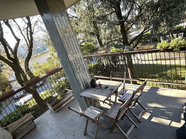 appartamento in vendita a Milano in zona Famagosta