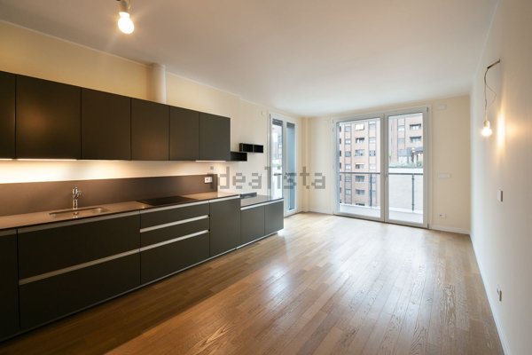 appartamento in vendita a Milano in zona Sempione