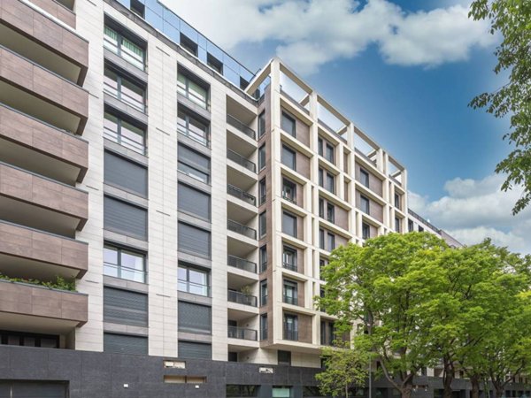 appartamento in vendita a Milano in zona Isola