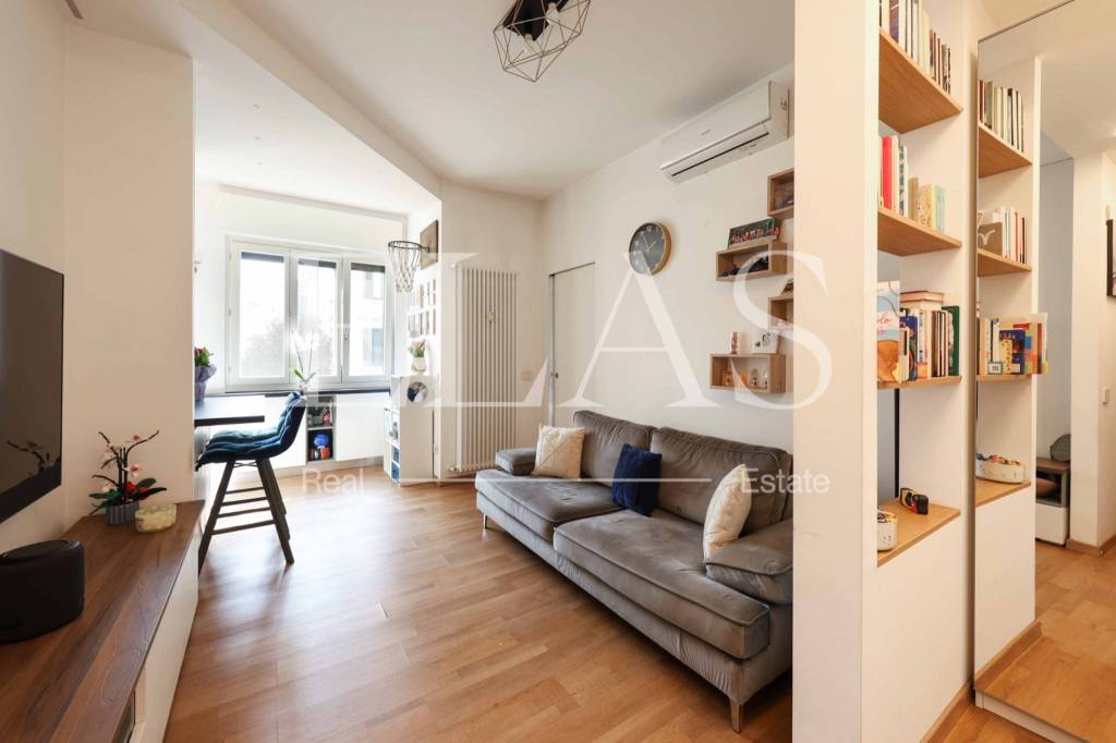 appartamento in vendita a Milano in zona Casoretto