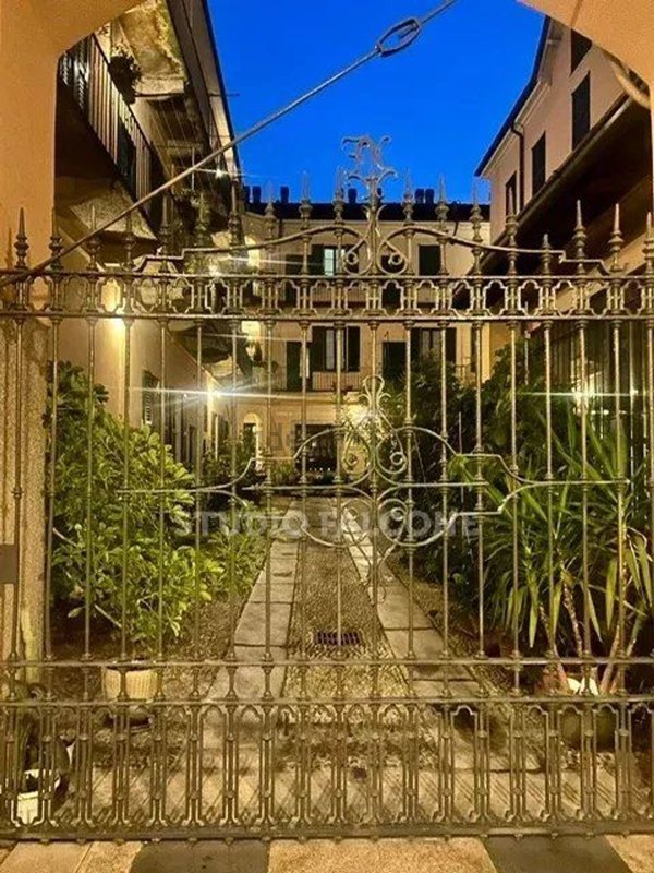 appartamento in vendita a Milano in zona Bocconi
