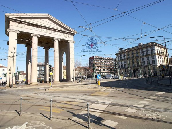 locale commerciale in vendita a Milano in zona Conchetta