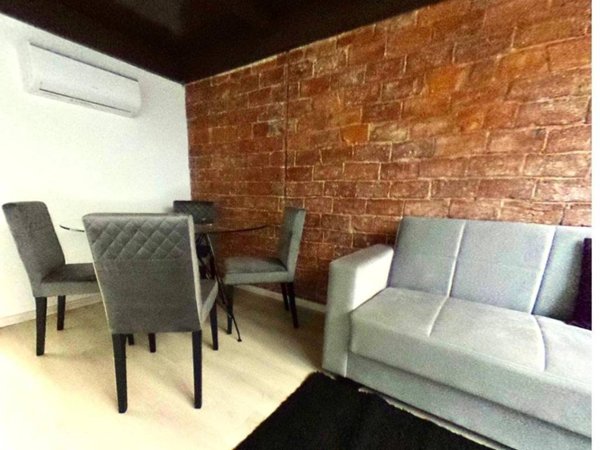 appartamento in vendita a Milano in zona Isola