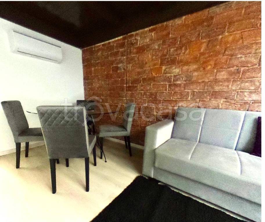 appartamento in vendita a Milano in zona Isola