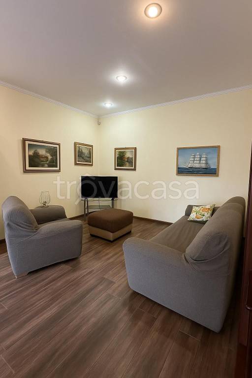 appartamento in vendita a Milano in zona Lorenteggio