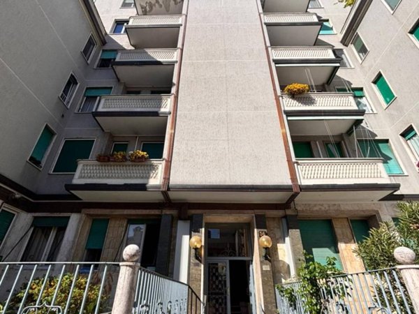 appartamento in vendita a Milano in zona Chiesa Rossa