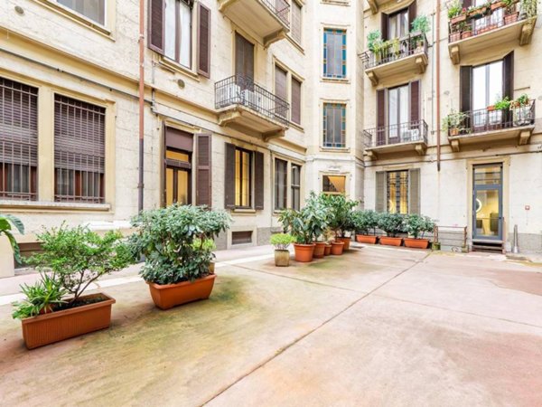 appartamento in vendita a Milano in zona Centro Direzionale