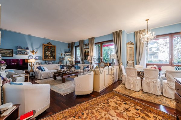 appartamento in vendita a Milano in zona Maggiolina