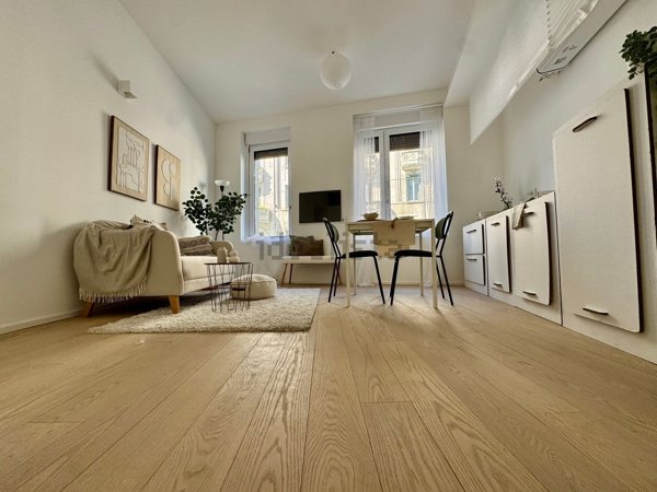 appartamento in vendita a Milano in zona Solari