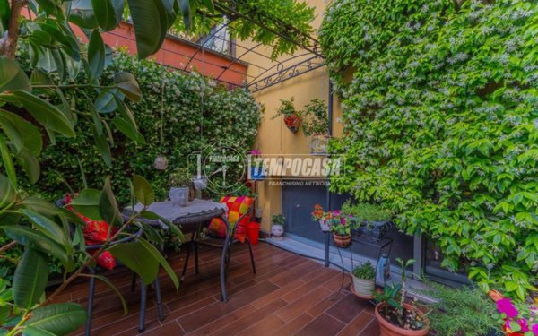 appartamento in vendita a Milano in zona Segnano