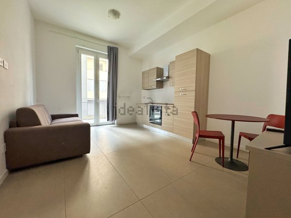 appartamento in vendita a Milano in zona Guastalla