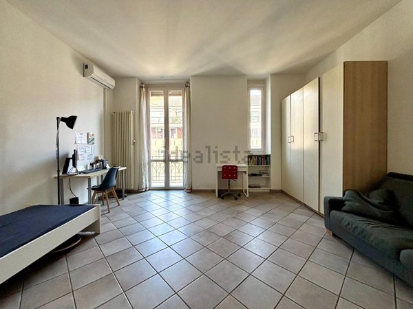 appartamento in vendita a Milano in zona Porta Genova