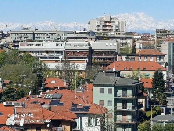 appartamento in vendita a Milano in zona Isola