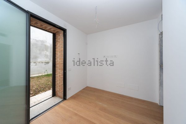 appartamento in vendita a Milano in zona Piazzale Lodi