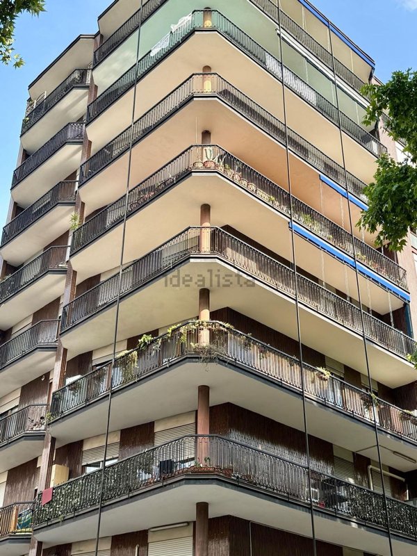 appartamento in vendita a Milano in zona Corvetto