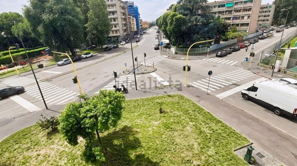 appartamento in vendita a Milano in zona Vigentino