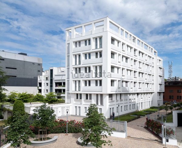 appartamento in vendita a Milano in zona Crescenzago