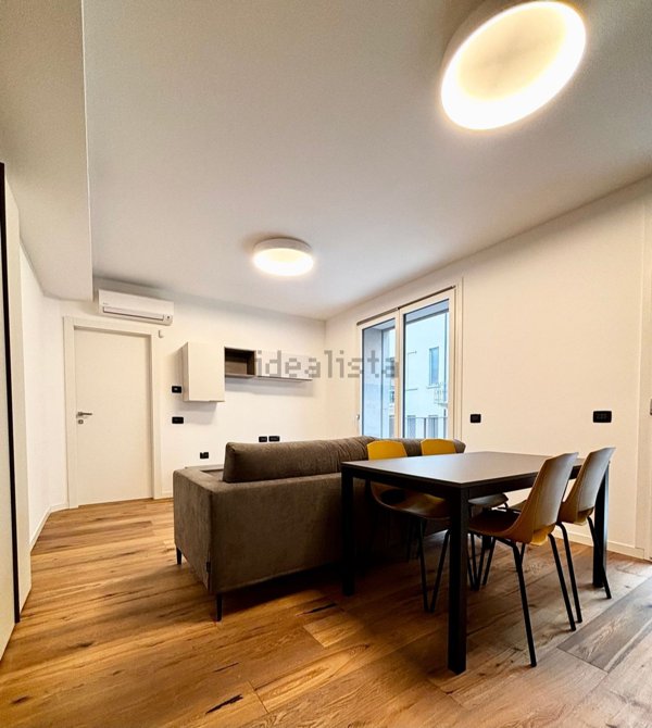 appartamento in vendita a Milano in zona Isola