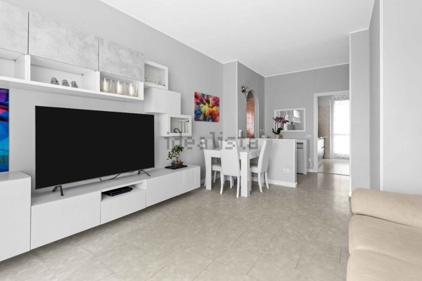 appartamento in vendita a Milano in zona Vigentino