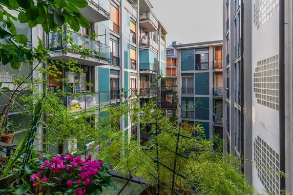 appartamento in vendita a Milano in zona Solari