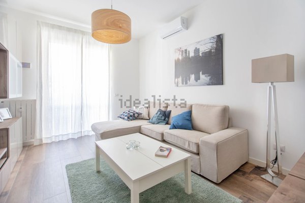 appartamento in vendita a Milano in zona Lorenteggio